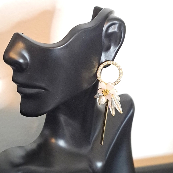 18k Gold-Plated Drop Floral Earrings - Picture 4 of 8